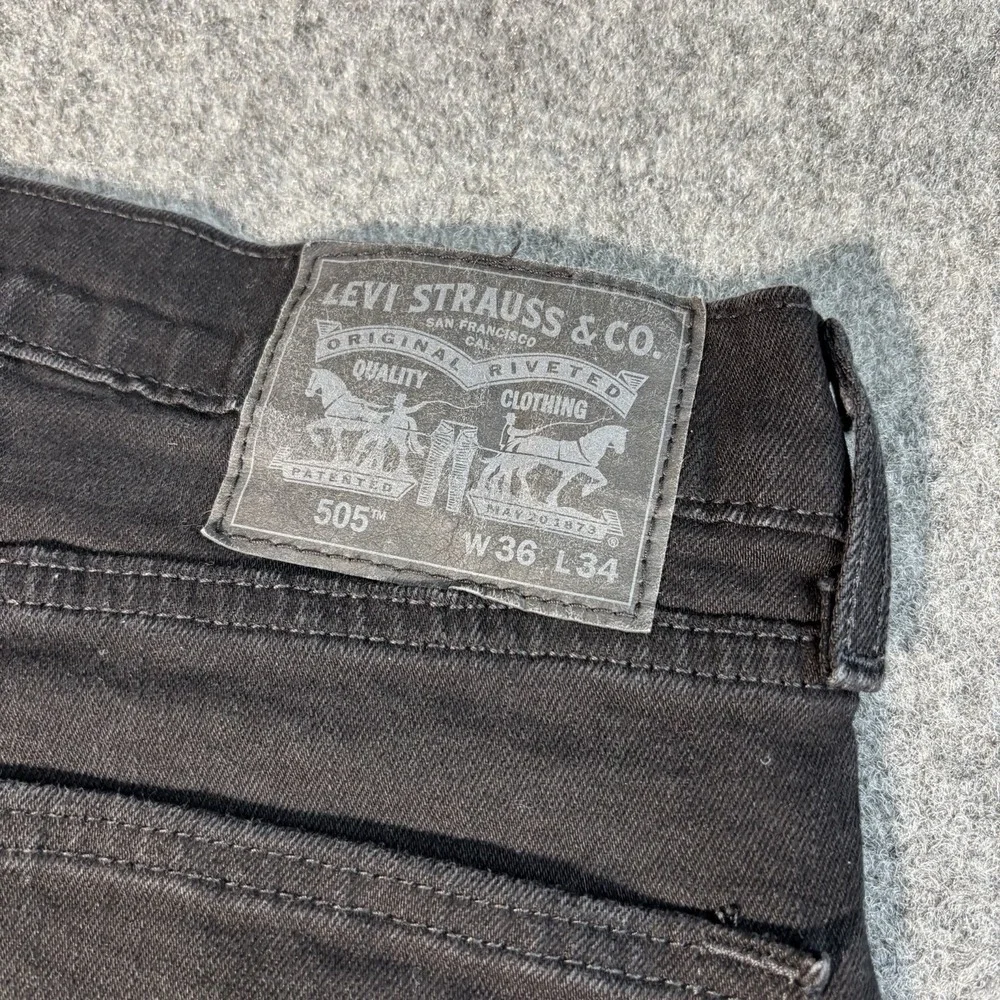 Levi Jeans 505 Mens 36x34 Black Wash Straight Leg Red Tab‎ Excellent Condition